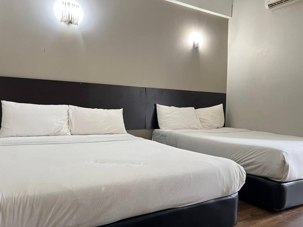 Nice Stay Three Six Five Services Кучинг Экстерьер фото