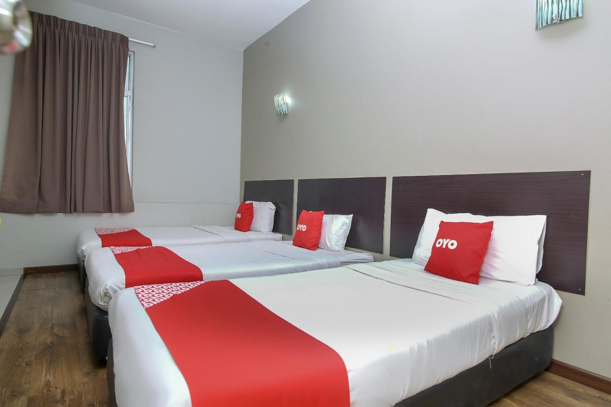 Nice Stay Three Six Five Services Кучинг Экстерьер фото
